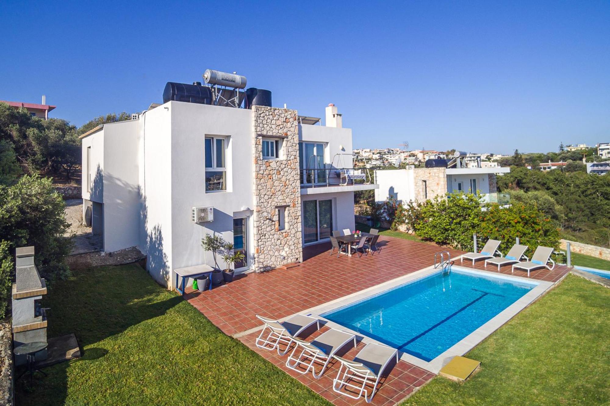 Dimitra Apartment With Private Pool And Sea View -The Ground Floor Of A Two Storey Building Daratsos Exterior photo